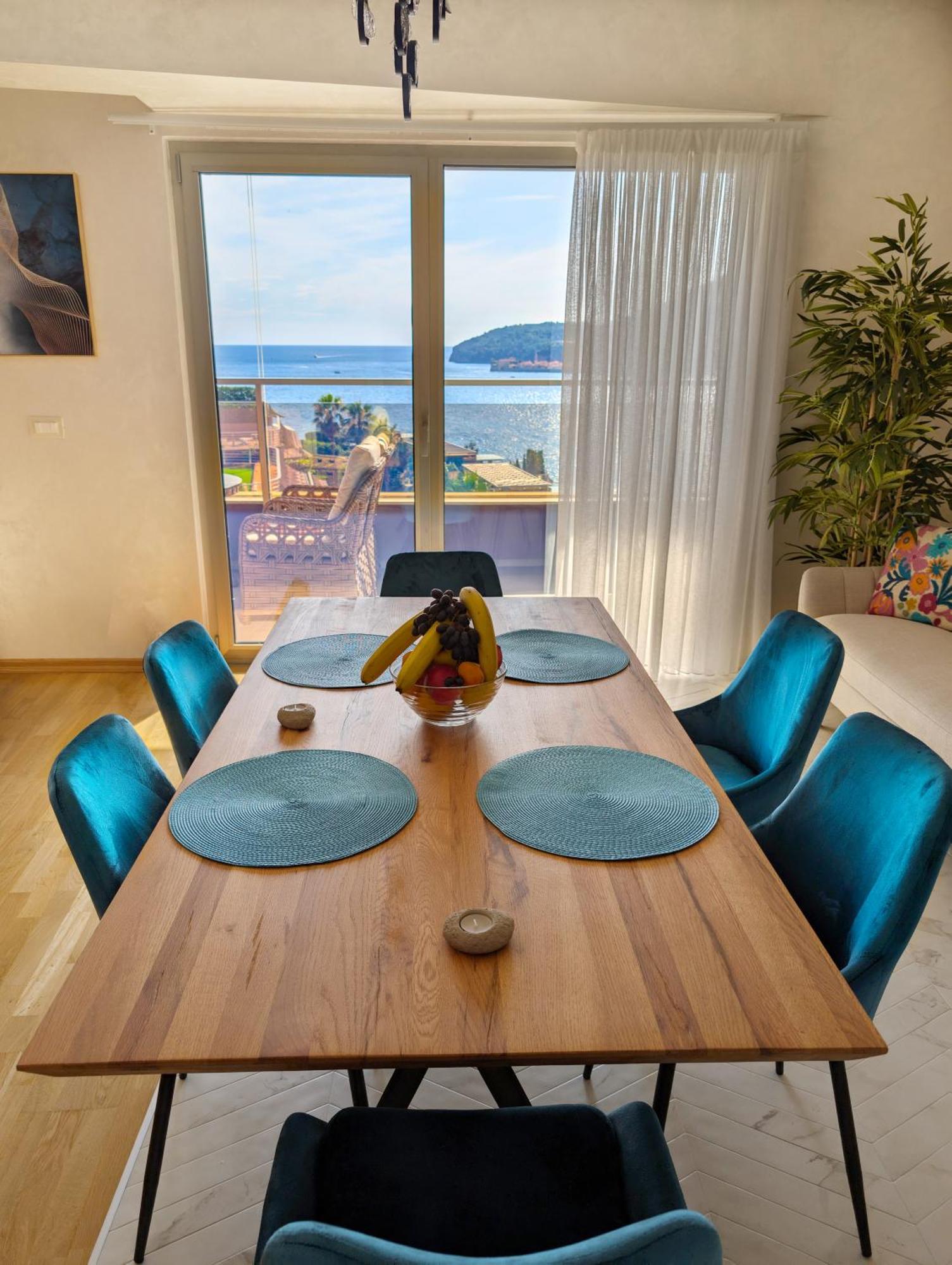 Lux Apartments Harmonia Budva Luaran gambar