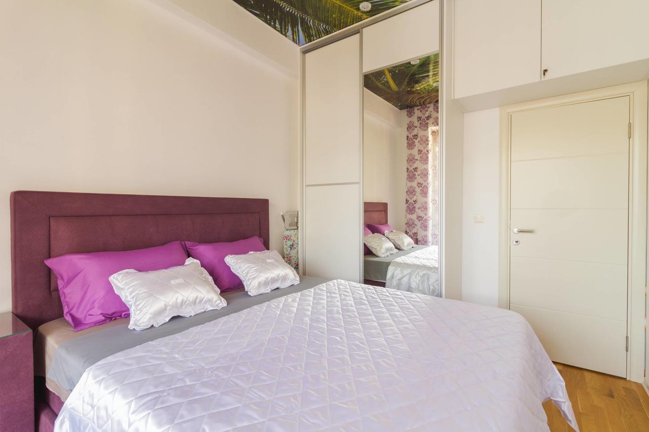 Lux Apartments Harmonia Budva Luaran gambar