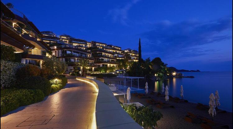 Lux Apartments Harmonia Budva Luaran gambar