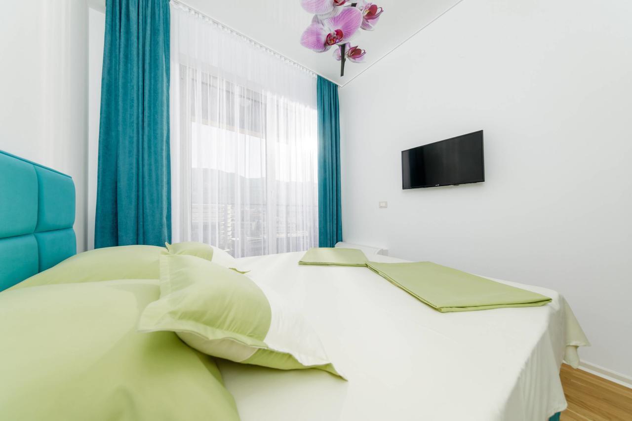 Lux Apartments Harmonia Budva Luaran gambar