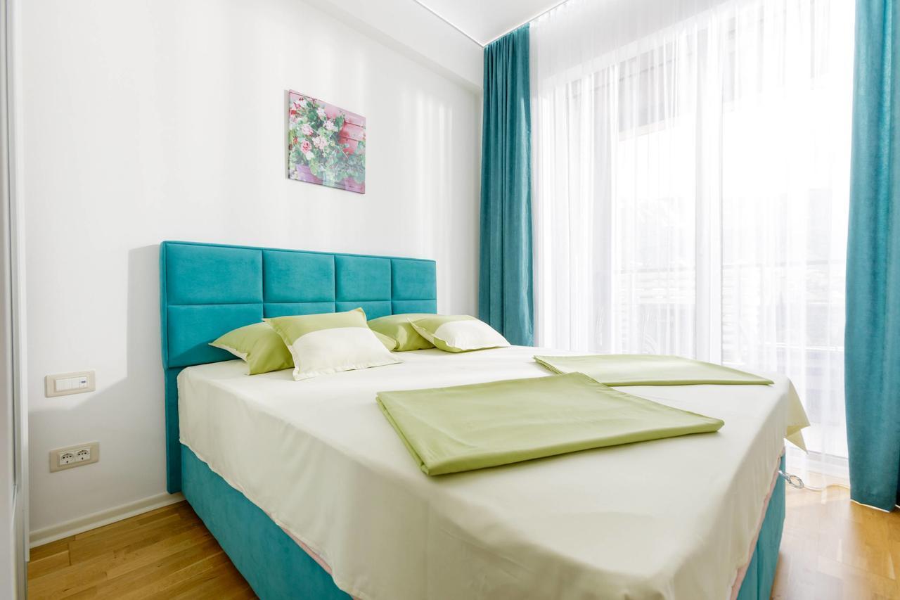 Lux Apartments Harmonia Budva Luaran gambar